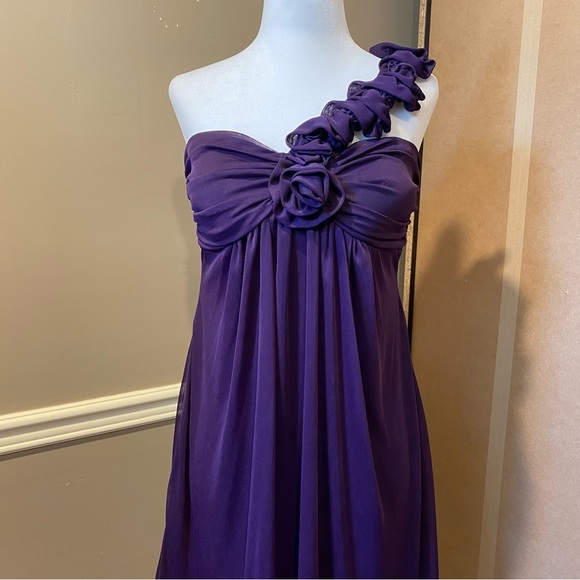 Jolie one strap semi formal dress - Picture 2 of 6